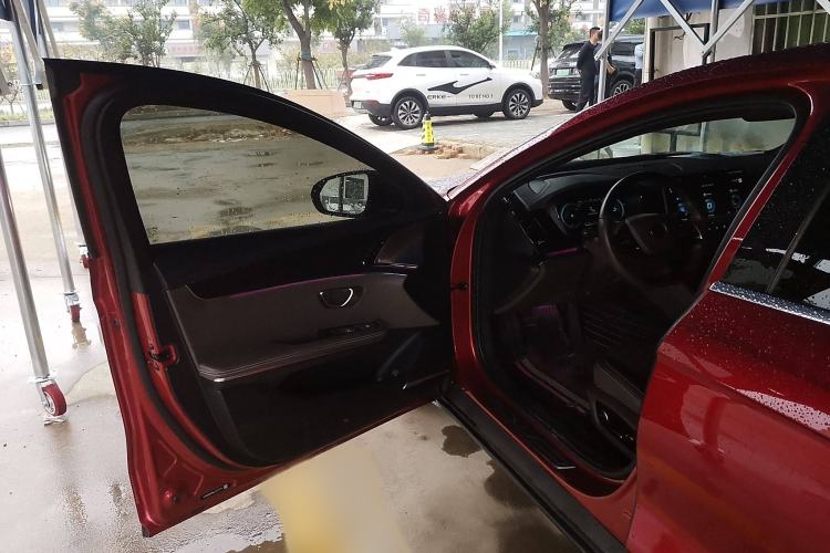 Used BYD Han 2020 EV Long-Range Deluxe Model Interior 3