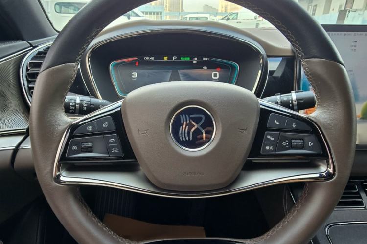 Used BYD Han 2020 EV Long-Range Luxury Model Interior 9