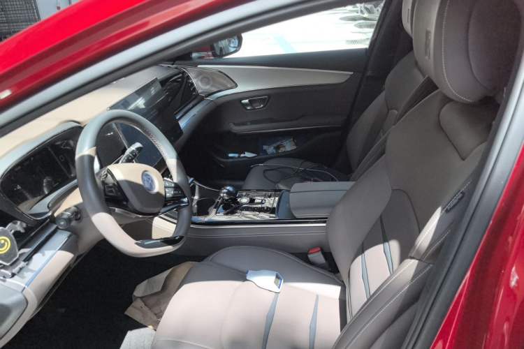 Used BYD Han 2020 DM Four-Wheel Drive Performance Edition Luxury Model Left Front Seat