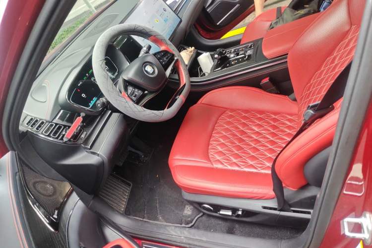 Used BYD Han 2020 EV Four-Wheel Drive High-Performance Flagship Model Left Front Seat