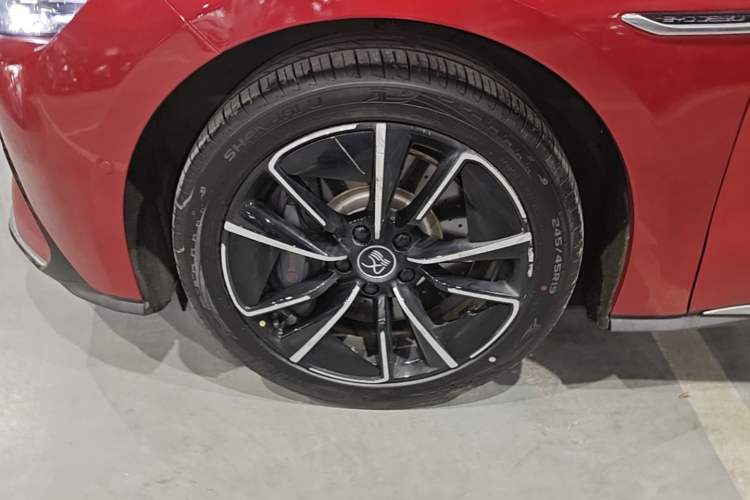 Used BYD Han 2020 EV Four-Wheel Drive High-Performance Flagship Model Left Front Wheel Hub