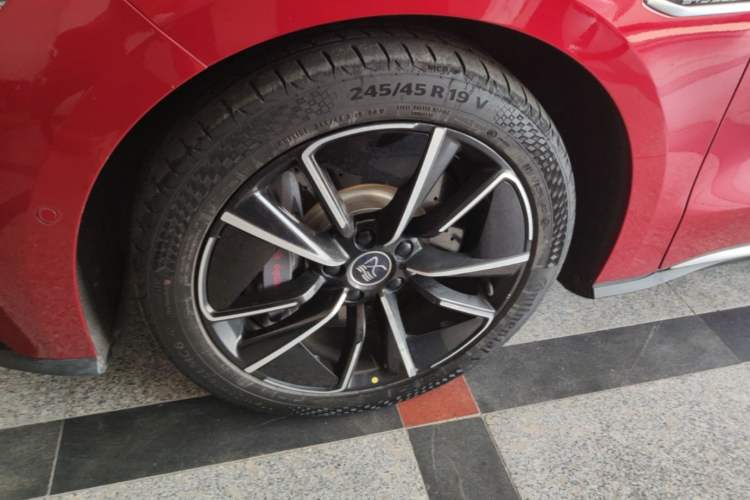 Used BYD Han 2020 EV Four-Wheel Drive High-Performance Flagship Model Left Front Wheel Hub