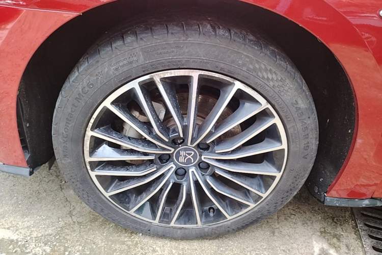 Used BYD Han 2020 DM Four-Wheel Drive Performance Edition Luxury Model Left Front Wheel Hub