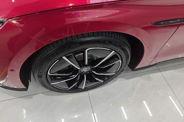 Used BYD Han 2020 EV Four-Wheel Drive High-Performance Flagship Model Left Front Wheel Hub