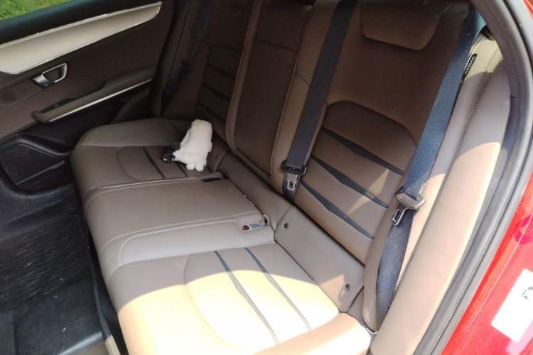 Used BYD Han 2020 DM Four-Wheel Drive Performance Edition Luxury Model Left Rear Seat