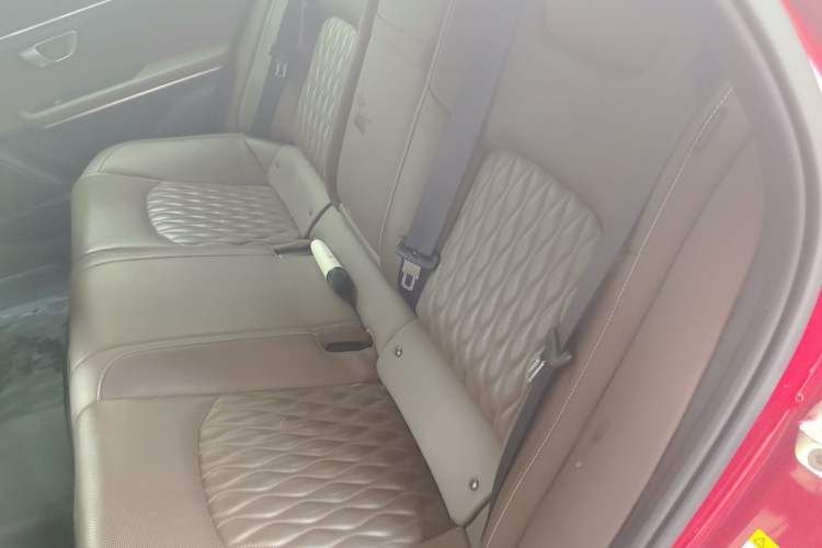 Used BYD Han 2020 DM Four-Wheel Drive Performance Edition Prestige Model Left Rear Seat