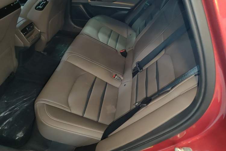 Used BYD Han 2020 DM Four-Wheel Drive Performance Edition Luxury Model Left Rear Seat
