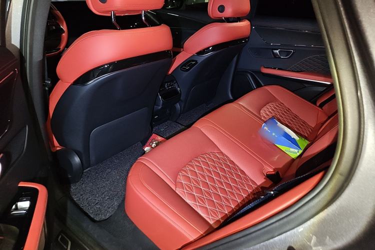 Used BYD Han 2020 EV Four-Wheel Drive High-Performance Flagship Model Left Rear Seat