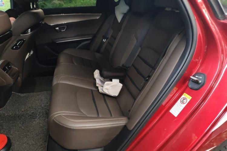 Used BYD Han 2020 DM Four-Wheel Drive Performance Edition Luxury Model Left Rear Seat