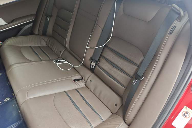 Used BYD Han 2020 DM Four-Wheel Drive Performance Edition Luxury Model Left Rear Seat