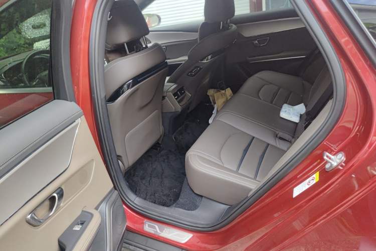 Used BYD Han 2020 DM Four-Wheel Drive Performance Edition Luxury Model Left Rear Seat