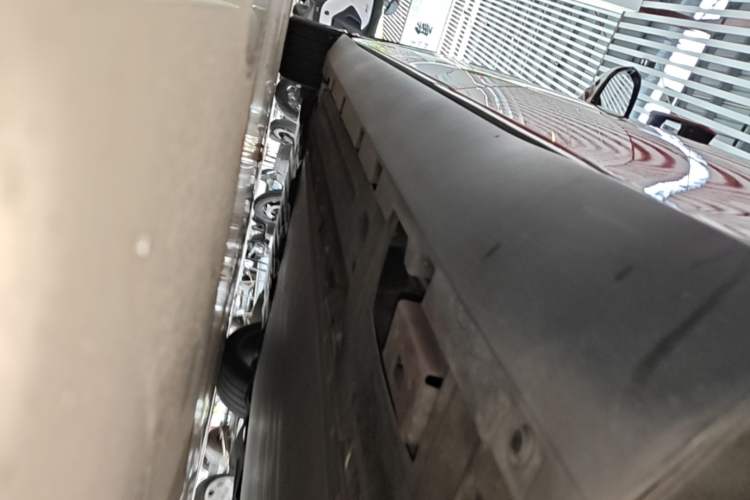 Used BYD Han 2020 EV Long-Range Deluxe Model Left Side Sill