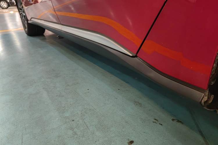 Used BYD Han 2020 DM Four-Wheel Drive Performance Edition Luxury Model Left Side Sill