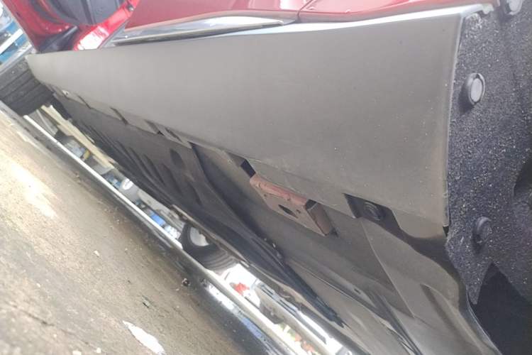 Used BYD Han 2020 DM Four-Wheel Drive Performance Edition Luxury Model Left Side Sill