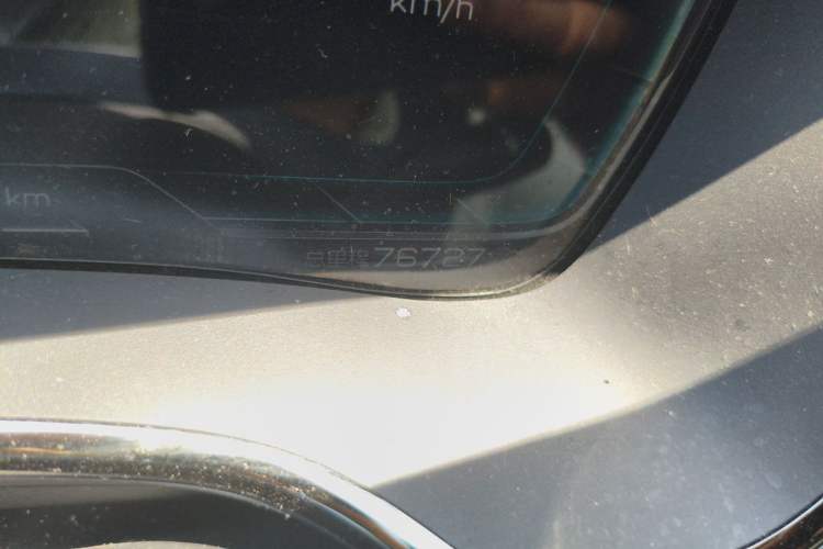 Used BYD Han 2020 EV Four-Wheel Drive High-Performance Flagship Model Odometer Close Up