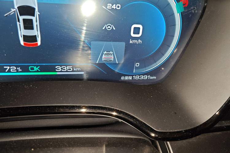 Used BYD Han 2020 EV Four-Wheel Drive High-Performance Flagship Model Odometer Close Up