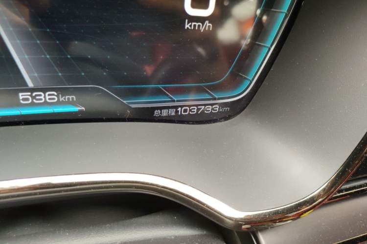 Used BYD Han 2020 EV Four-Wheel Drive High-Performance Flagship Model Odometer Close Up