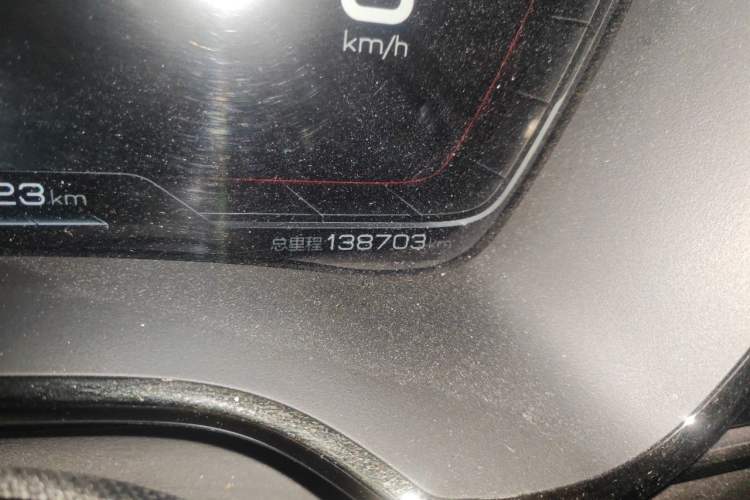 Used BYD Han 2020 EV Four-Wheel Drive High-Performance Flagship Model Odometer Close Up