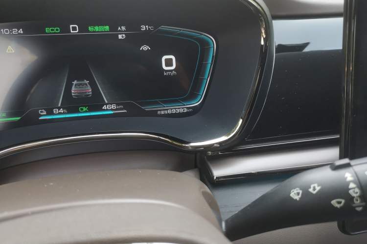 Used BYD Han 2020 EV Four-Wheel Drive High-Performance Flagship Model Odometer Close Up