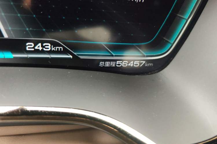 Used BYD Han 2020 DM Four-Wheel Drive Performance Edition Prestige Model Odometer Close Up