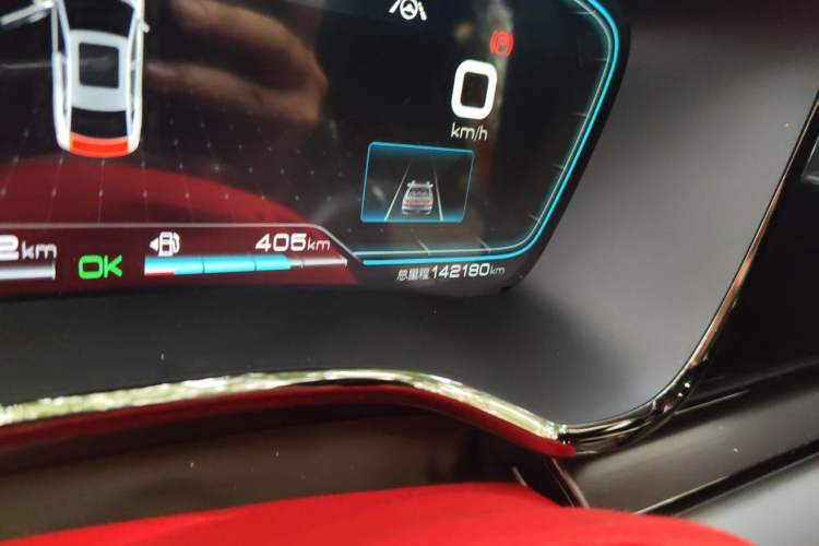 Used BYD Han 2020 DM Four-Wheel Drive Performance Edition Luxury Model Odometer Close Up