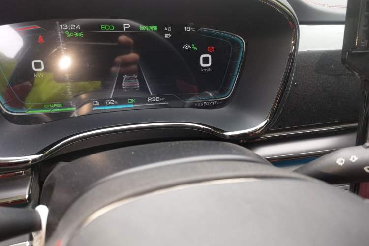 Used BYD Han 2020 EV Four-Wheel Drive High-Performance Flagship Model Odometer Close Up