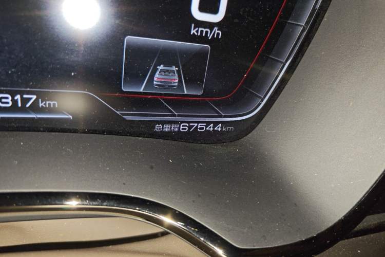 Used BYD Han 2020 EV Four-Wheel Drive High-Performance Flagship Model Odometer Close Up