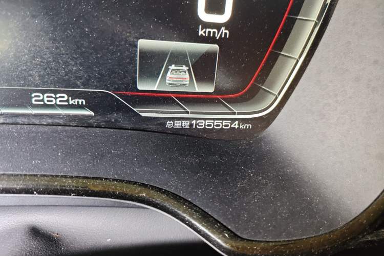 Used BYD Han 2020 EV Four-Wheel Drive High-Performance Flagship Model Odometer Close Up