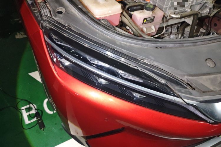 Used BYD Han 2020 EV Long-Range Luxury Model Right Front Headlight