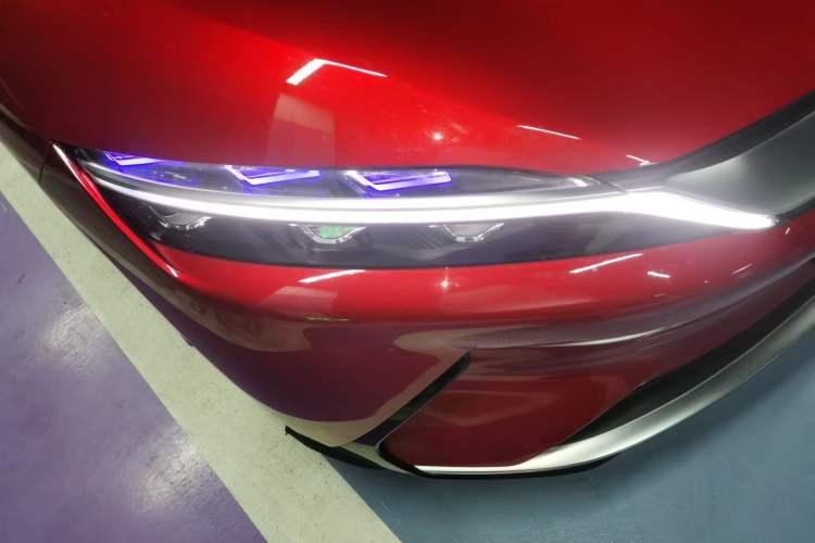 Used BYD Han 2020 EV Four-Wheel Drive High-Performance Flagship Model Right Front Headlight