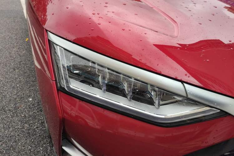 Used BYD Han 2020 DM Four-Wheel Drive Performance Edition Luxury Model Right Front Headlight