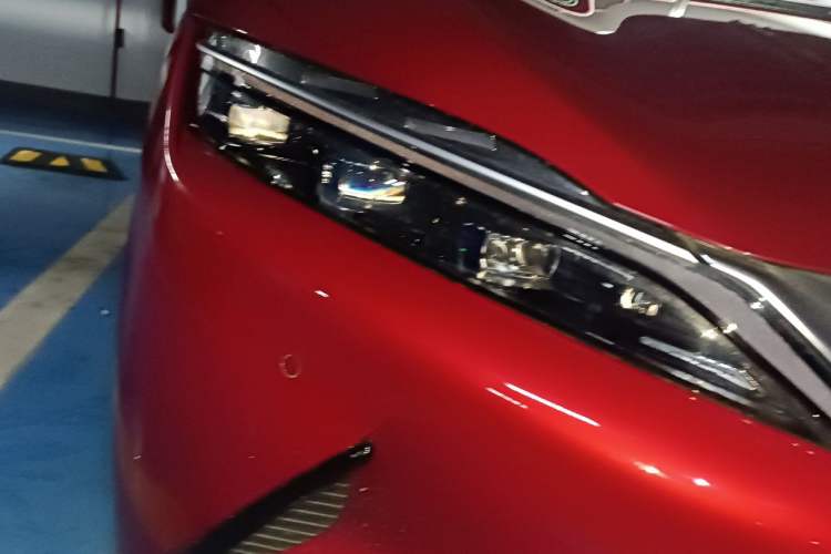 Used BYD Han 2020 EV Long-Range Deluxe Model Right Front Headlight