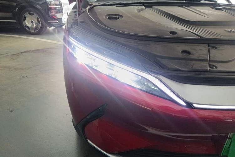 Used BYD Han 2020 EV Long-Range Deluxe Model Right Front Headlight