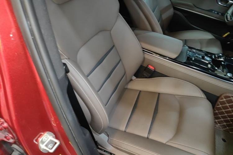 Used BYD Han 2020 DM Four-Wheel Drive Performance Edition Luxury Model Right Front Seat