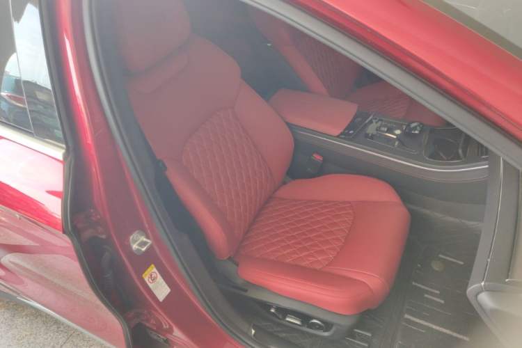 Used BYD Han 2020 EV Four-Wheel Drive High-Performance Flagship Model Right Front Seat