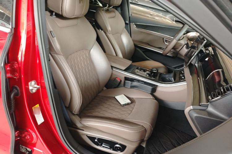 Used BYD Han 2020 EV Long-Range Deluxe Model Right Front Seat
