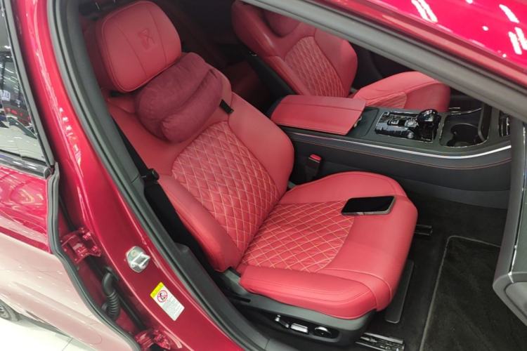 Used BYD Han 2020 EV Four-Wheel Drive High-Performance Flagship Model Right Front Seat