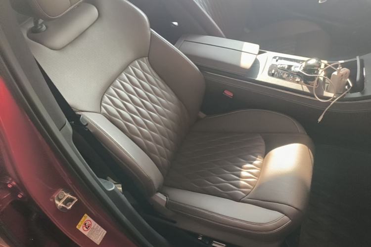 Used BYD Han 2020 EV Long-Range Deluxe Model Right Front Seat