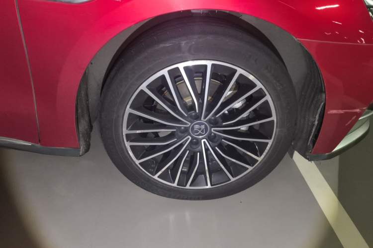 Used BYD Han 2020 DM Four-Wheel Drive Performance Edition Prestige Model Right Front Wheel Hub