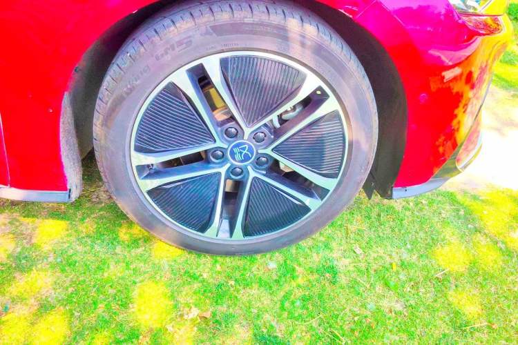 Used BYD Han 2020 EV Long-Range Deluxe Model Right Front Wheel Hub
