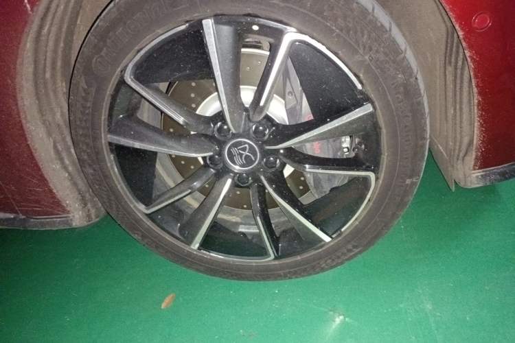 Used BYD Han 2020 EV Four-Wheel Drive High-Performance Flagship Model Right Front Wheel Hub