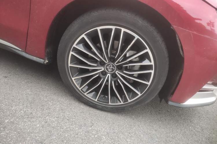 Used BYD Han 2020 DM Four-Wheel Drive Performance Edition Luxury Model Right Front Wheel Hub