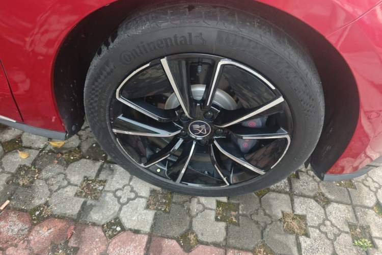 Used BYD Han 2020 EV Four-Wheel Drive High-Performance Flagship Model Right Front Wheel Hub