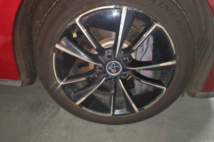 Used BYD Han 2020 EV Four-Wheel Drive High-Performance Flagship Model Right Front Wheel Hub