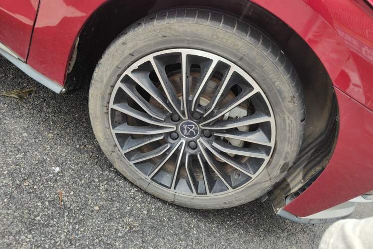 Used BYD Han 2020 DM Four-Wheel Drive Performance Edition Luxury Model Right Front Wheel Hub