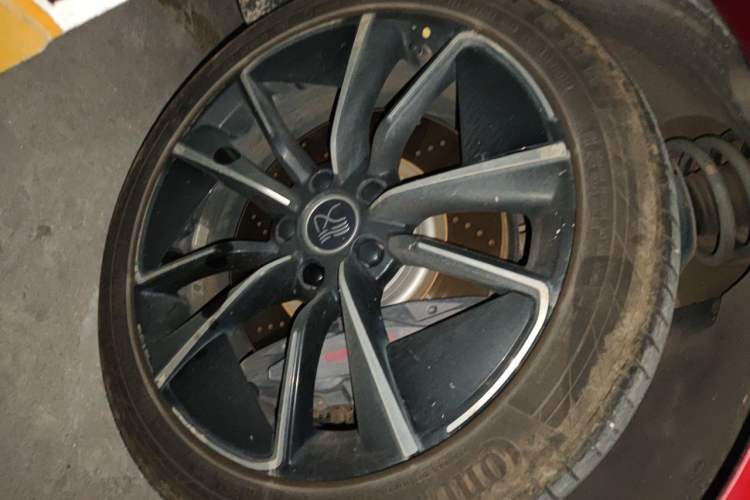 Used BYD Han 2020 EV Four-Wheel Drive High-Performance Flagship Model Right Front Wheel Hub