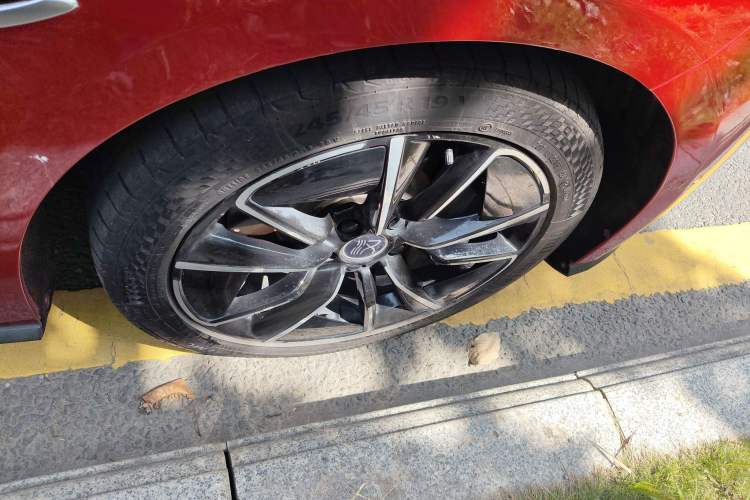 Used BYD Han 2020 EV Four-Wheel Drive High-Performance Flagship Model Right Front Wheel Hub