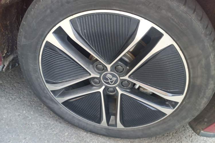 Used BYD Han 2020 EV Long-Range Deluxe Model Right Front Wheel Hub