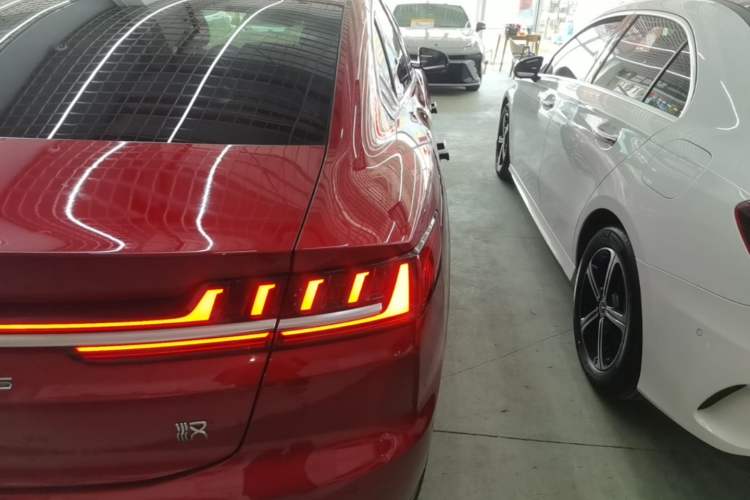Used BYD Han 2020 EV Four-Wheel Drive High-Performance Flagship Model Right Rear Taillight