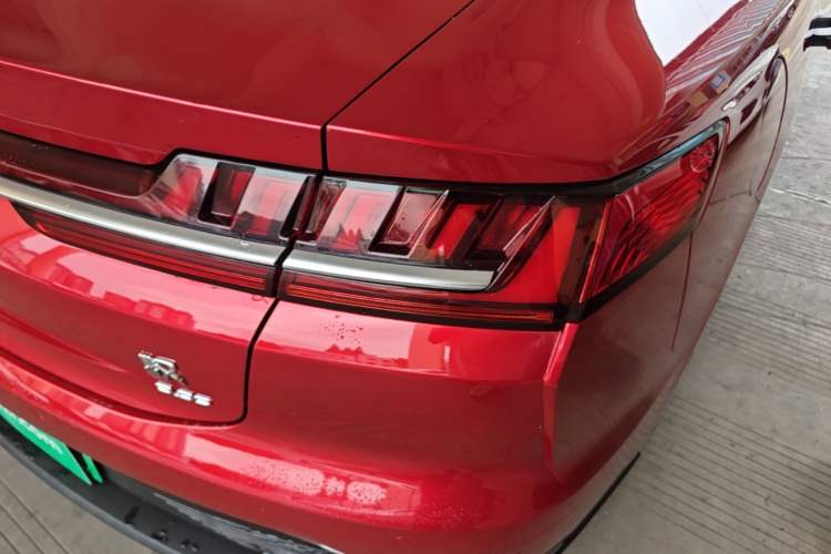 Used BYD Han 2020 EV Four-Wheel Drive High-Performance Flagship Model Right Rear Taillight